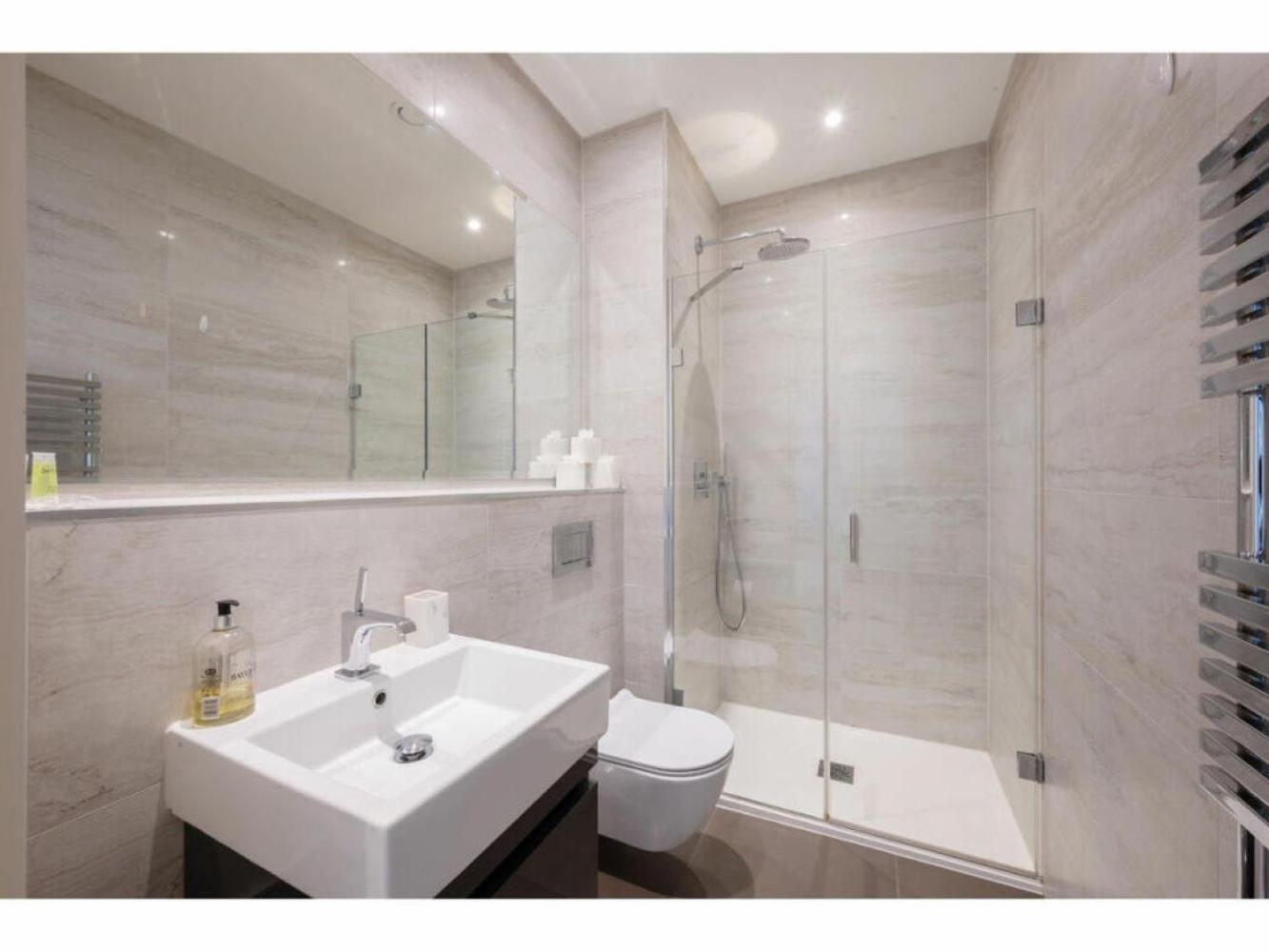 Appartamento Covent Garden Modern Classic Sleeps 5 *